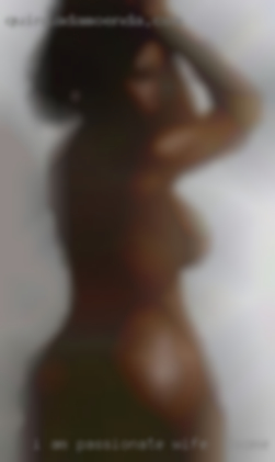 I am wife in 3some passionate and romantic.